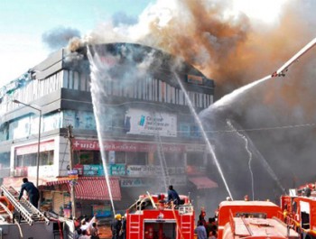 21 students killed, many injured in horrific fire accident in Surat commercial building